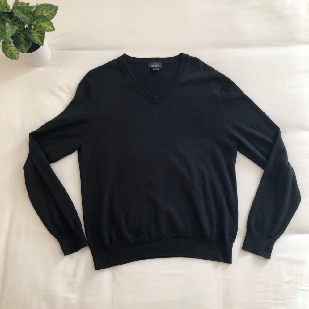 Men’s Brooks Brothers V-Neck Sweater Black Medium